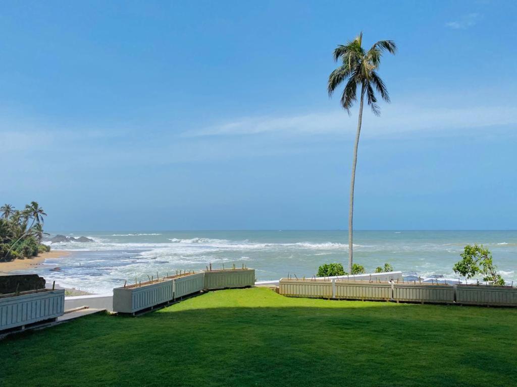 Hasara Oceanfront Apartments Galle Eksteriør billede