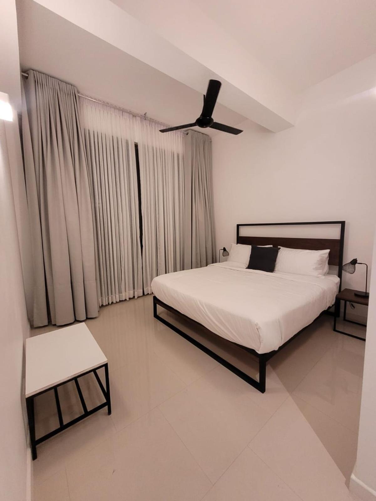 Hasara Oceanfront Apartments Galle Eksteriør billede